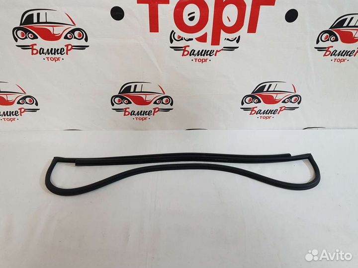 Молдинг лобового стекла Chevrolet Cruze 2009- г. в