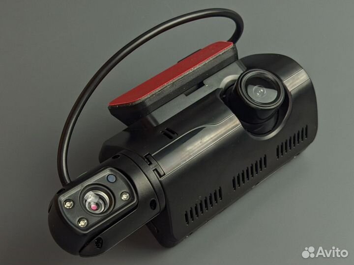 Видеорегистратор с камерой для салона