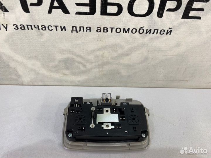 Лампа внутрисалонная Hyundai Santa Fe TM D4HB 2020