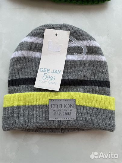 Шапки, варежки детские для мальчика