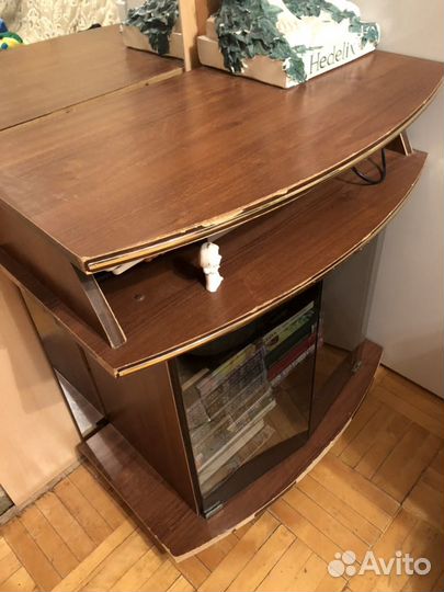 Тумба под телевизор