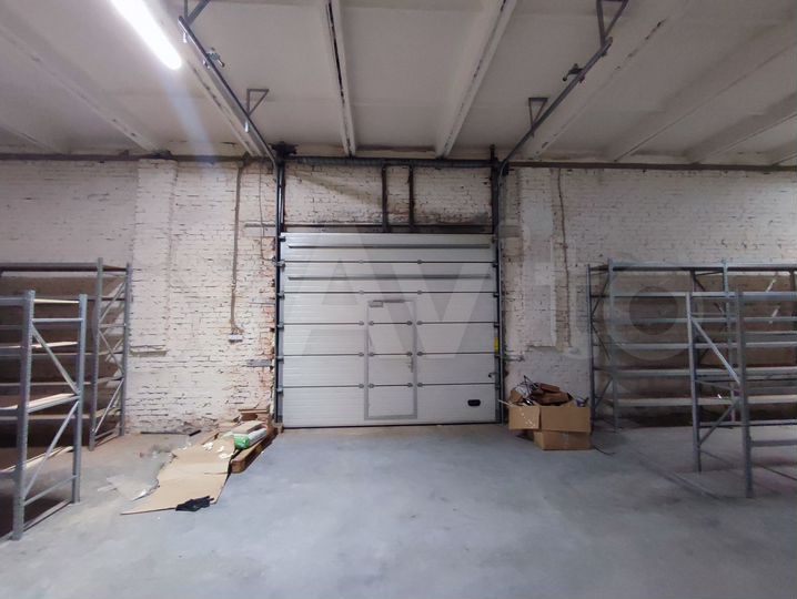 Склад с дебаркадером и открытой площадкой, 1000 м²