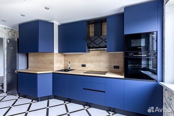 Прямой кухонный гарнитур современный