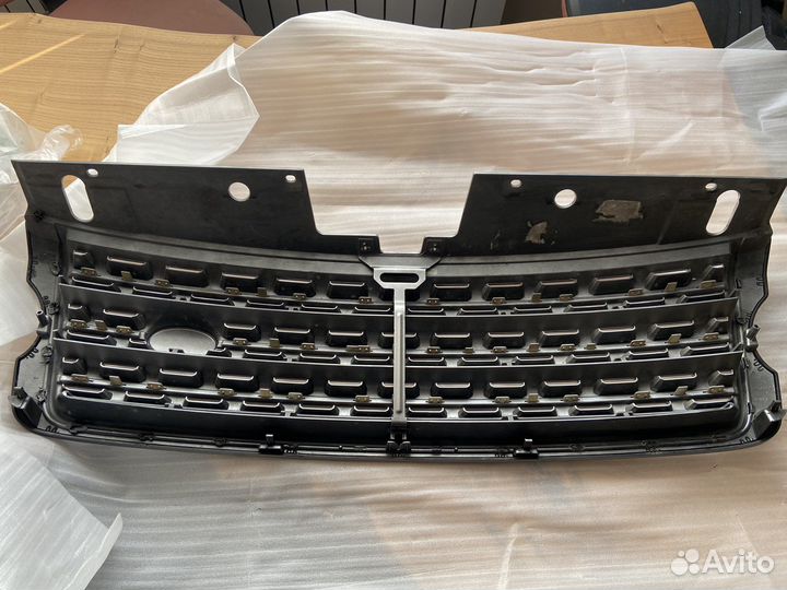 Решетка Радиатора Range Rover 2013-2018