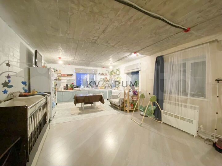 Дом 176,6 м² на участке 6,5 сот.