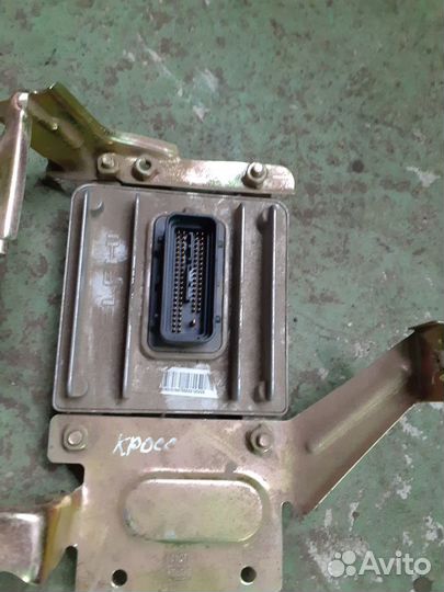 Блок управления двигателем Джили Мк Кросс