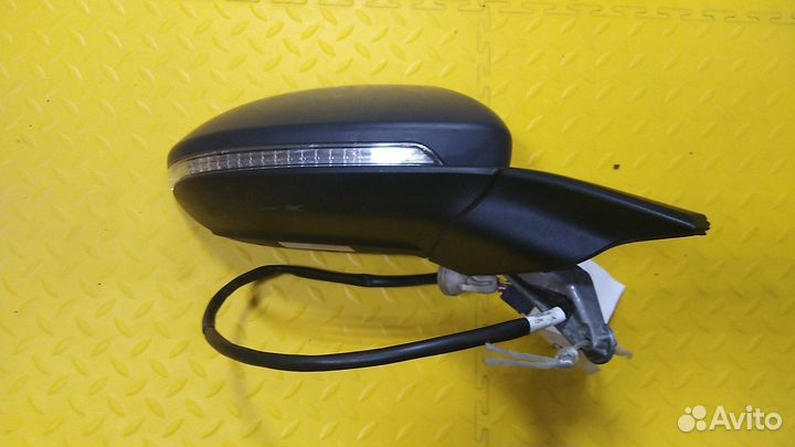 Зеркало правое Golf VII 5G1857502EN