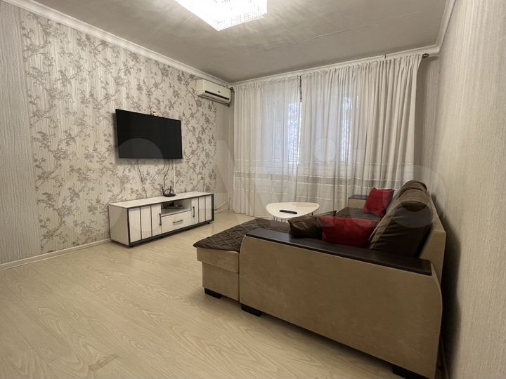 2-к. квартира, 55 м², 2/5 эт.