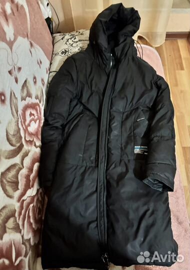 Пуховик женский длинный с капюшоном