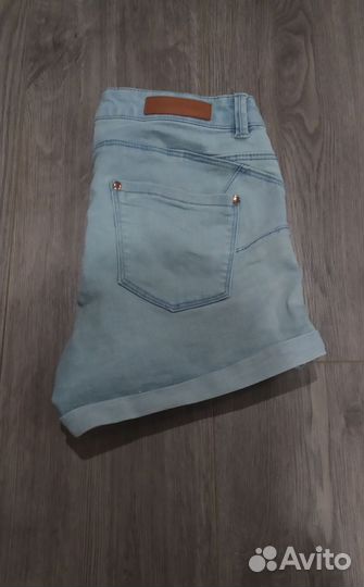 Шорты женские