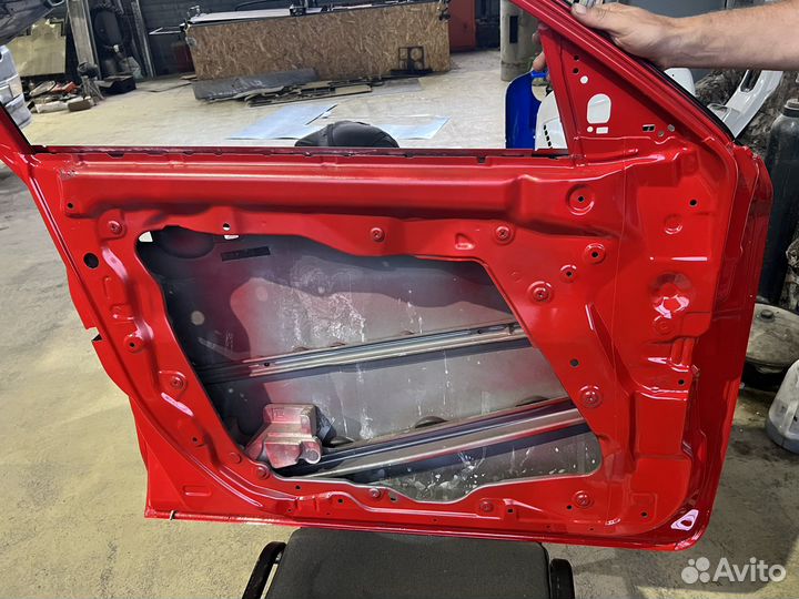 Дверь mazda 3 BK хетчбэк передняя