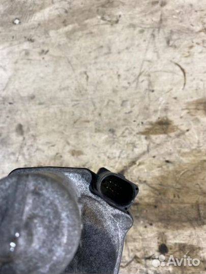 Дроссельная заслонка Volkswagen Passat 3C2 BZB