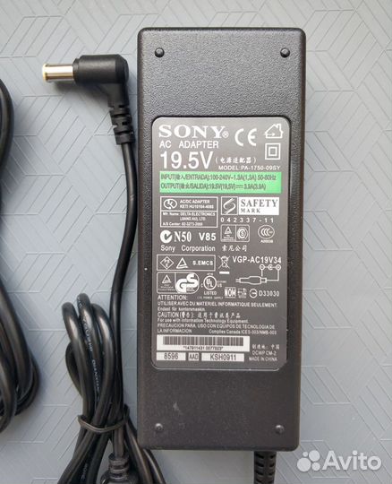 Блок питания Sony Vaio 19.5 V 3.9 A 75W новый