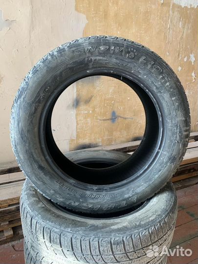 Triangle TR777 235/60 R18