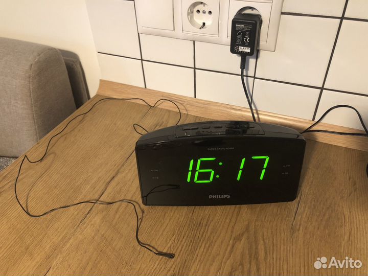 Радио часы будильник philips