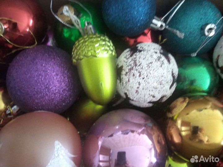 Коробка елочных игрушек