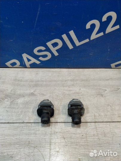 Отбойник двери задний Bmw X5 E53 4.4I M62 03/2001