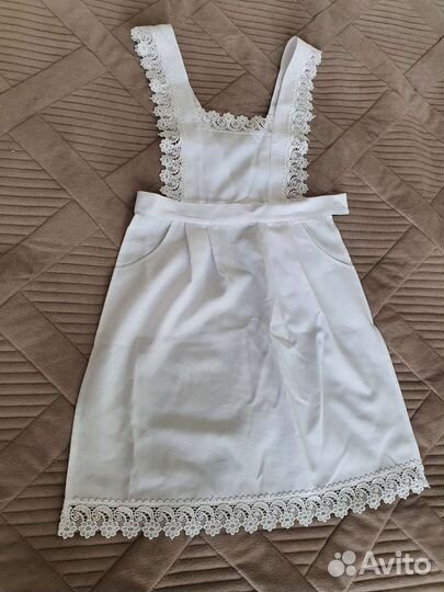 Белый школьный фартук