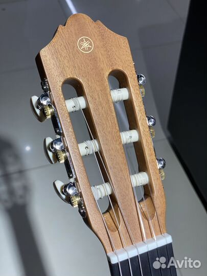 Классическая гитара Yamaha C40M