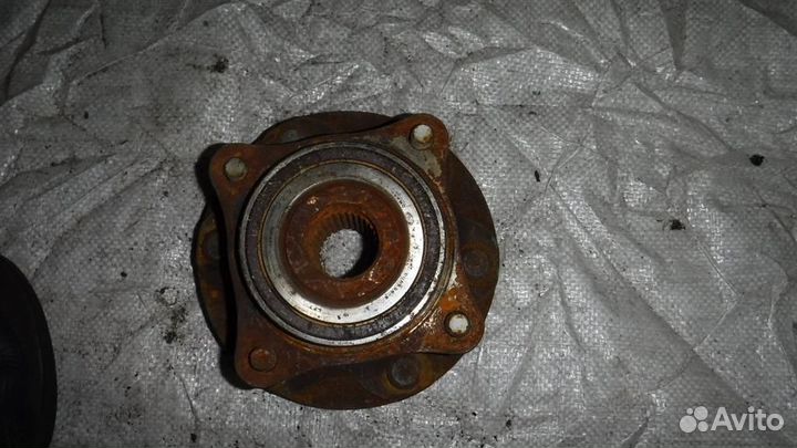 Ступица передняя Toyota Land Cruiser Prado 120 20