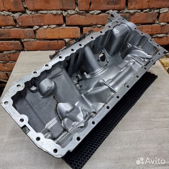 Поддон двигателя BMW E60, E61 - N54B30A