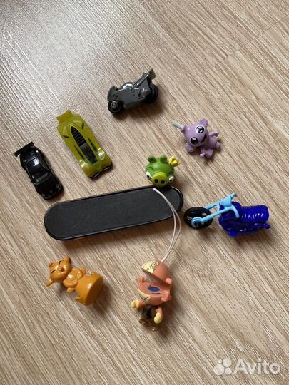Игрушки киндер разные