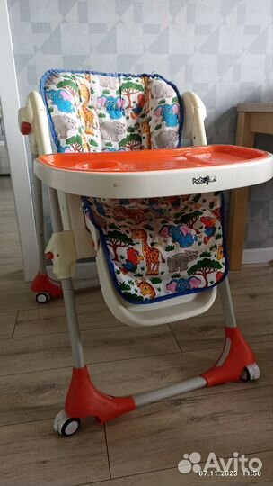 Детский стульчик для кормления