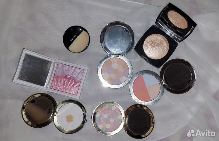 Пудра, хайлайтер,Guerlain, Chanel, Джеффри Стар