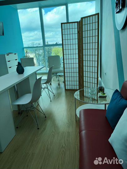 Маникюрный стол кресло стул мастера вытяжка лампа