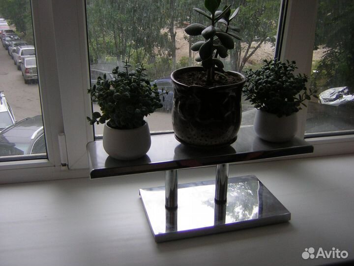 Полка для цветов на подоконник