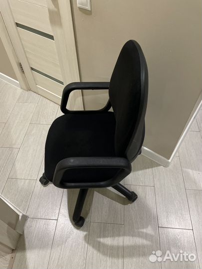 Компьютерное кресло