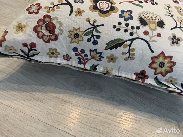 IKEA подушка с декоративной наволочкой 50*50