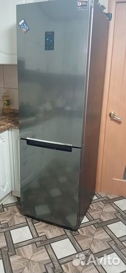 Холодильник samsung