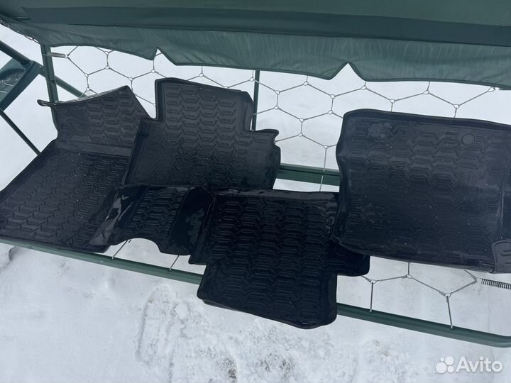 Коврики для Nissan Juke