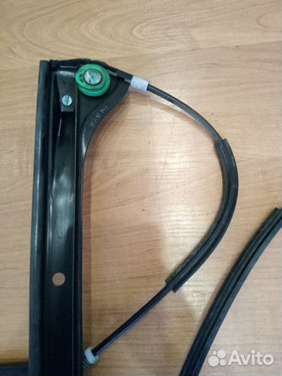 Стеклоподъемный механизм передний правый