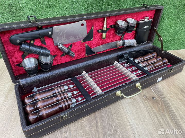 Пoдaрочный набор шампуров в кейсе 