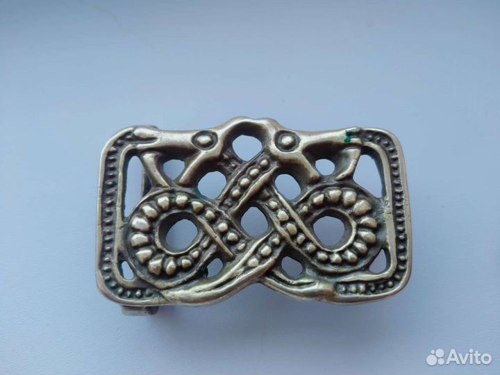 Пряжка на ремень