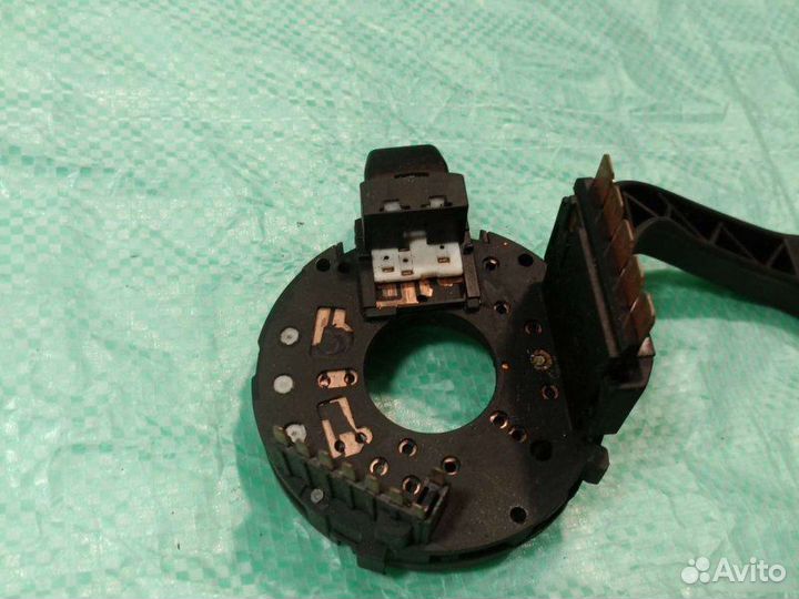 Переключатель поворотов Volkswagen Passat B3 седан