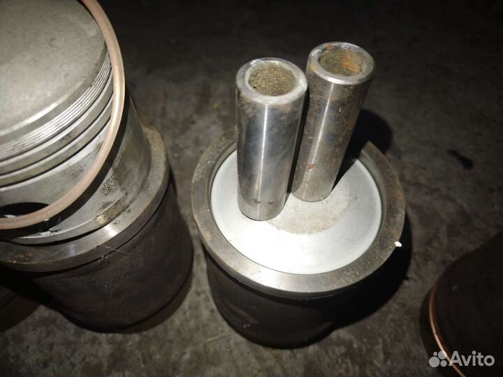 Поршневая группа на двигатель москвич. иж ода