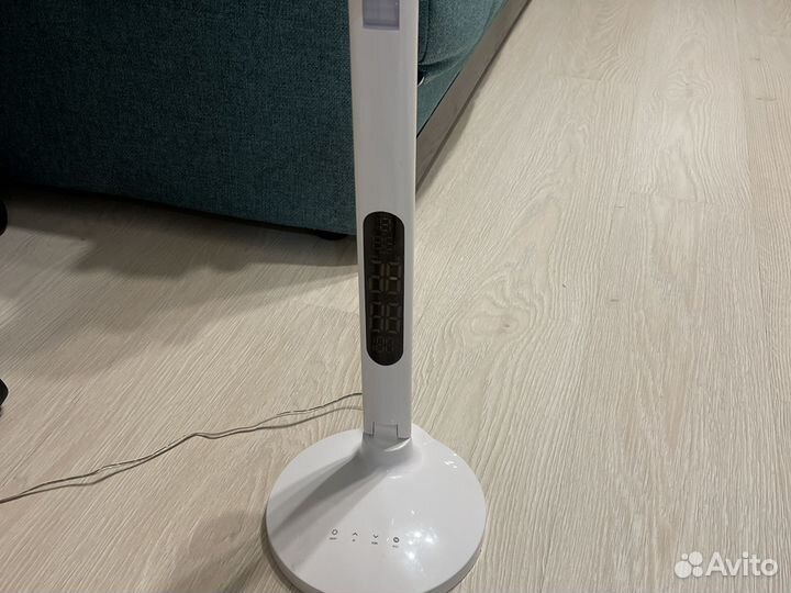 Светилтник с часами Lucia Practik