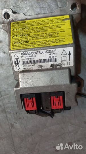 Блок предохранителей Ford Tourneo Connect 2009