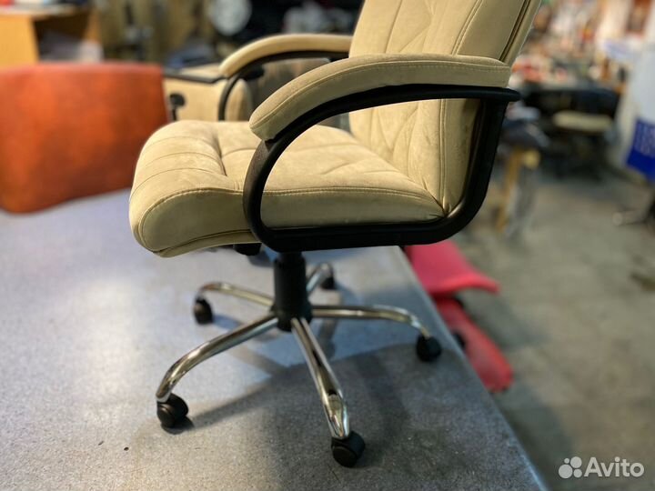 Компьютерное кресло