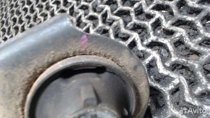 Рычаг подвески Nissan Tiida, 2006