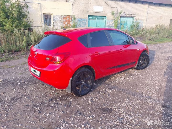 Opel Astra 1.6 AT, 2010, 136 000 км