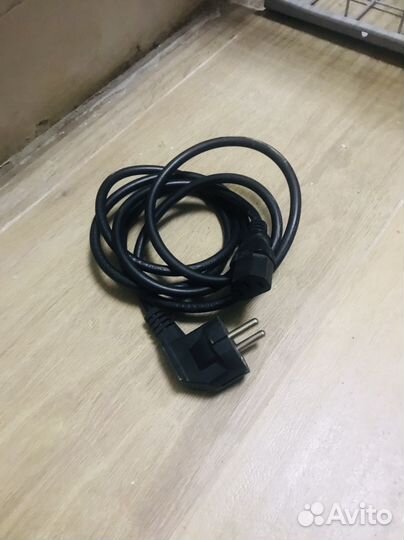 Кабель питания компьютерный