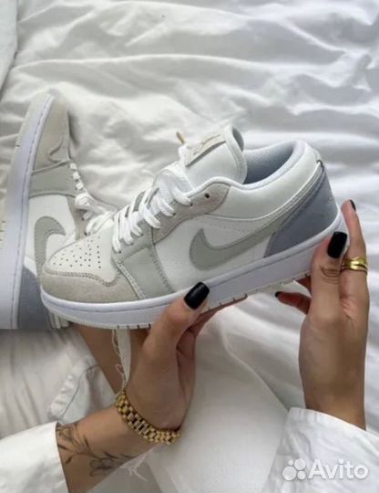 Кроссовки женские Nike Air Jordan 1 Low