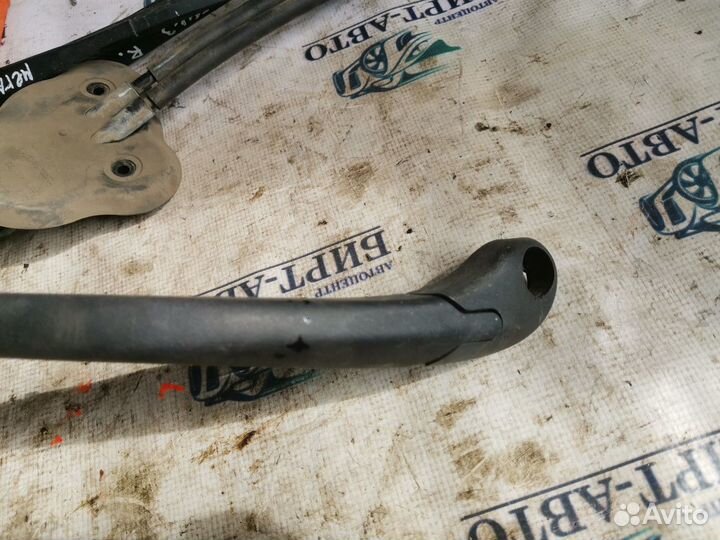 Поводок стеклоочистителя заднего Renault Megane II