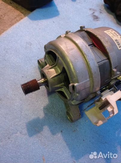 Двигататель стиральной машины Zanussi 20580.052