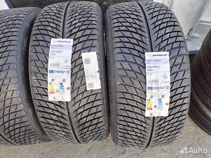 Michelin Pilot Alpin 5 SUV 285/35 R21 и 255/40 R21 105W