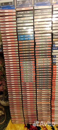 Аудиокассеты 512 шт